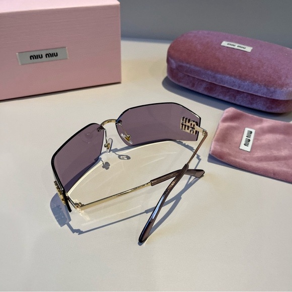 Miu Miu Sunglasses main image 5